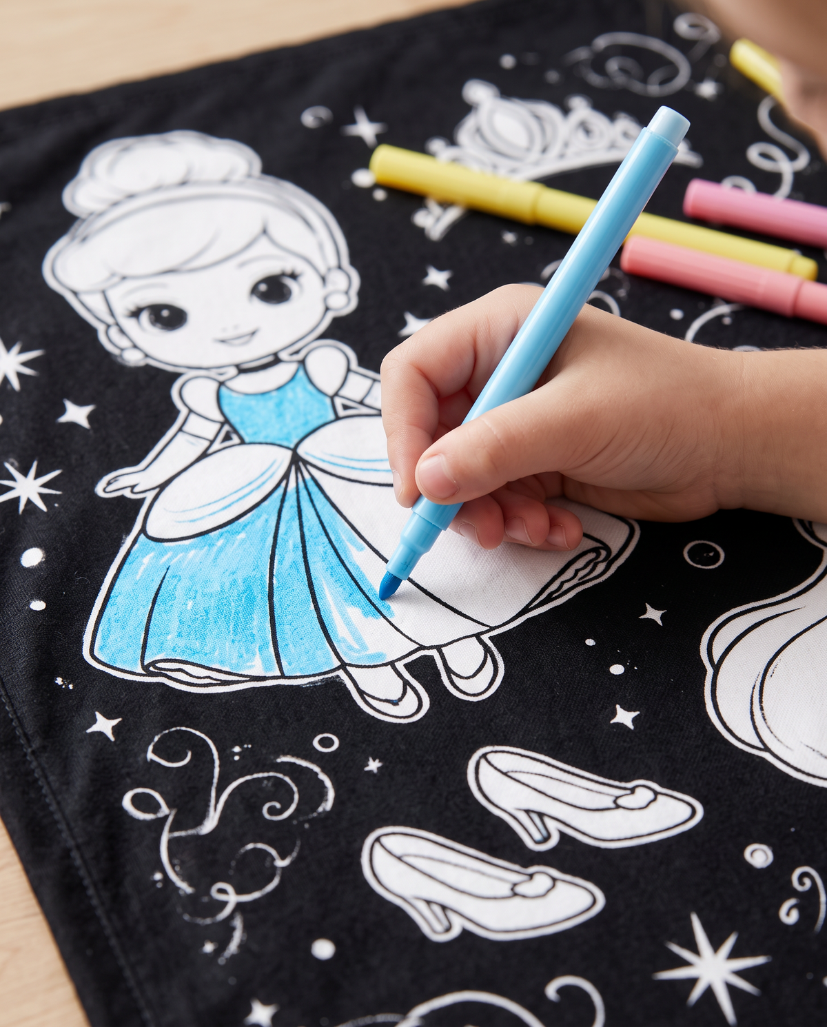 Magical Coloring Blanket – Enchanted Character Collection