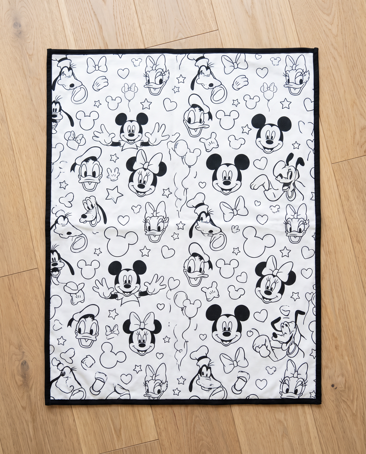 Magical Coloring Blanket – Enchanted Character Collection